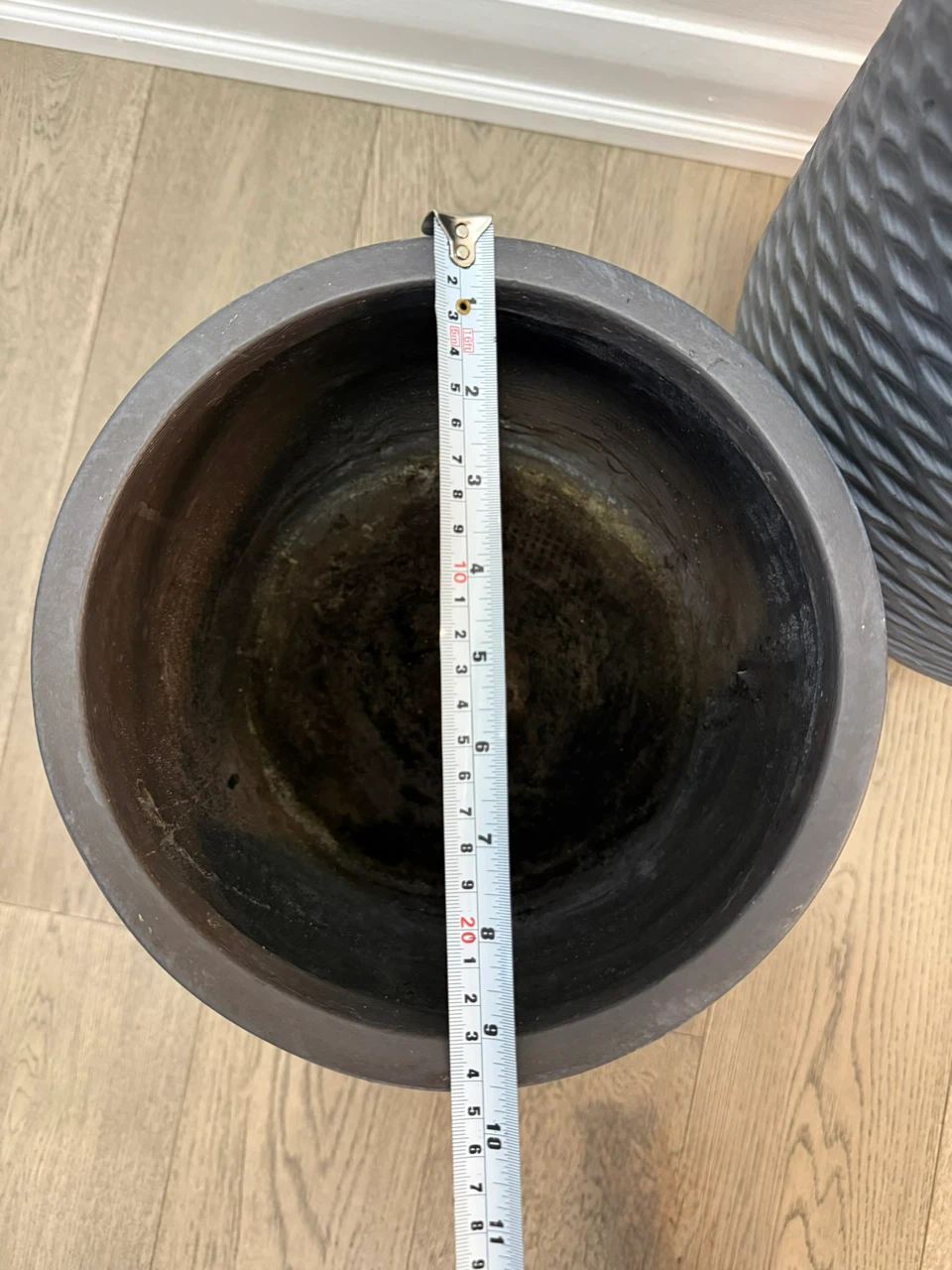 Stylish Grey Planter on Legs, D21 H34 cm - photo 4