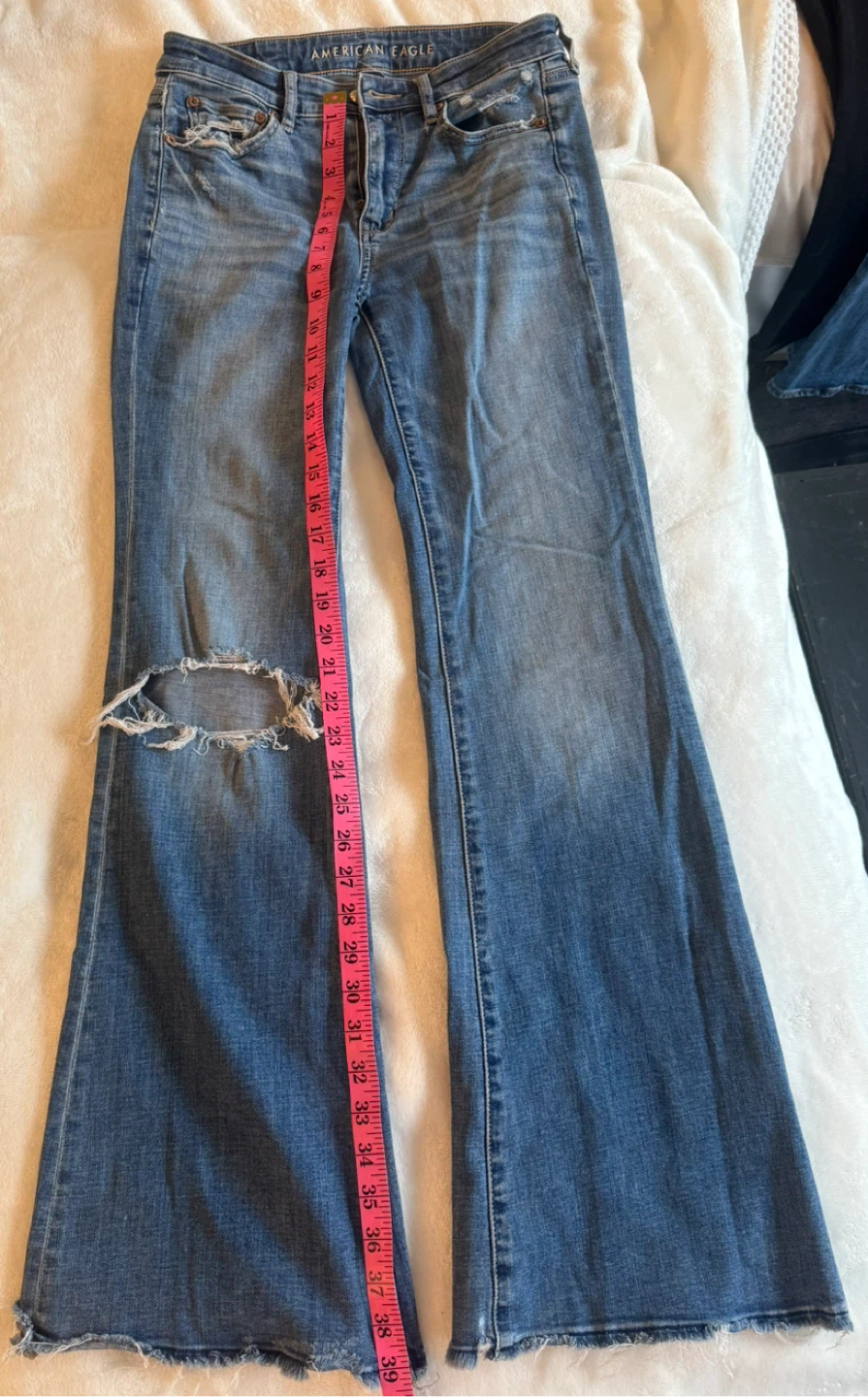 American Eagle Super High Rise Flare Jeans Size 2 - photo 2