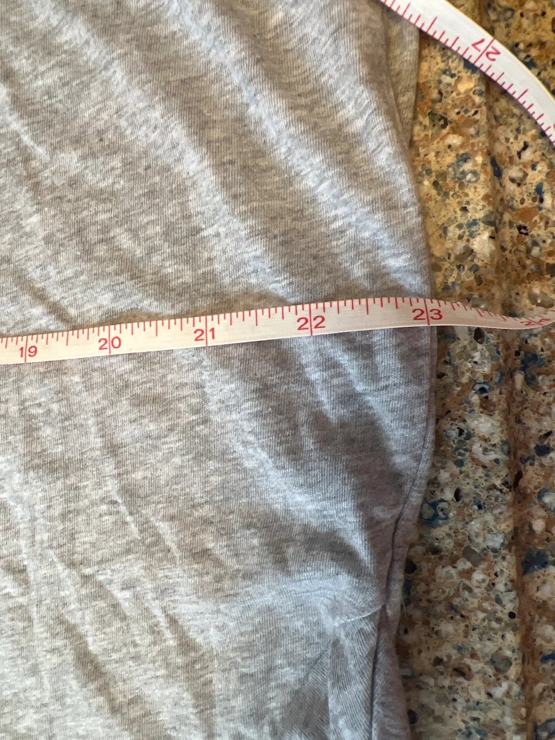Victoria's Secret Grey V-Neck T-Shirt - photo 4