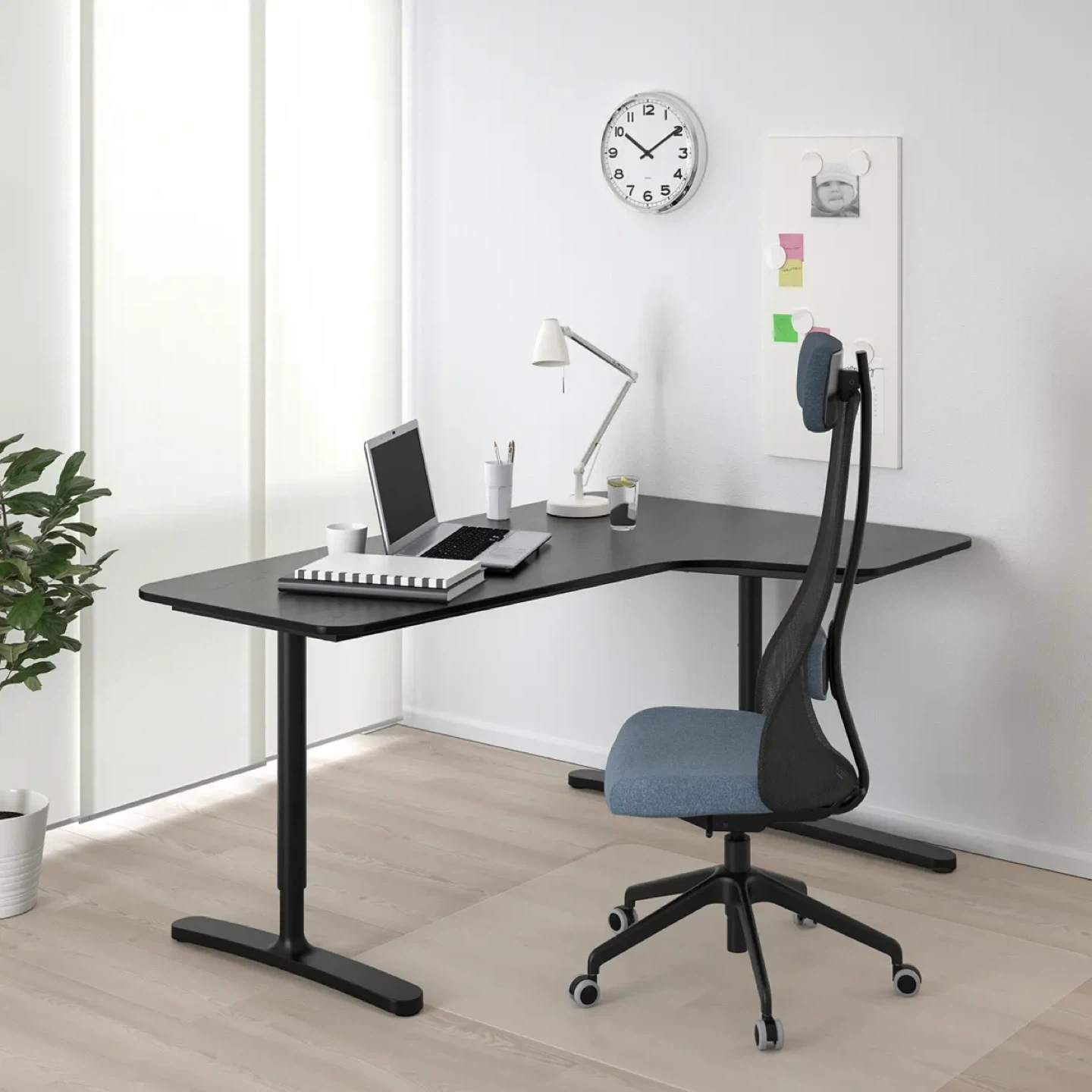IKEA Bekant Adjustable Standing Desk (800$ worth) - photo 2