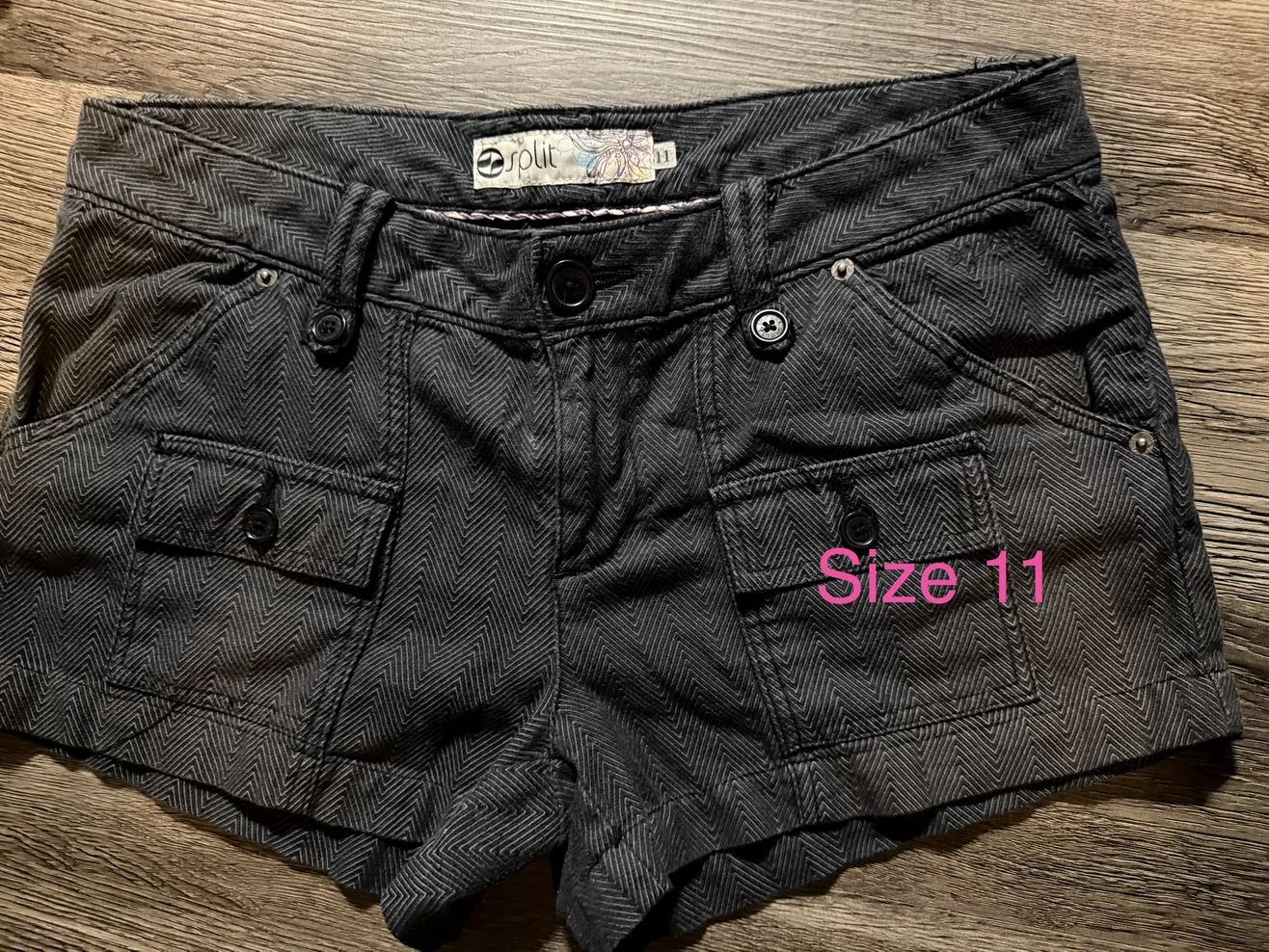 Woman Shorts Bundle - Sizes 11 & 13 - photo 2