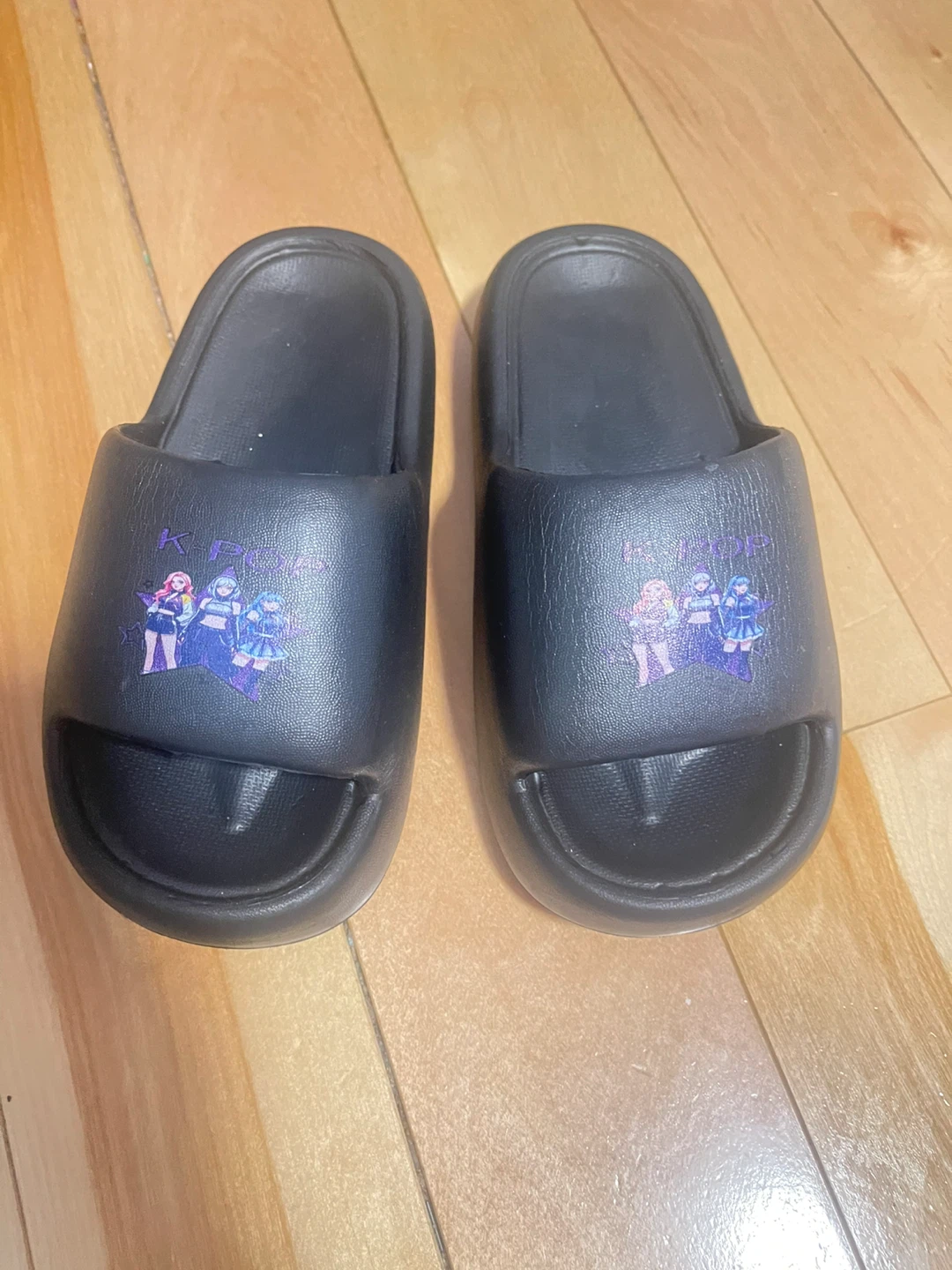 Black K-Pop Slides