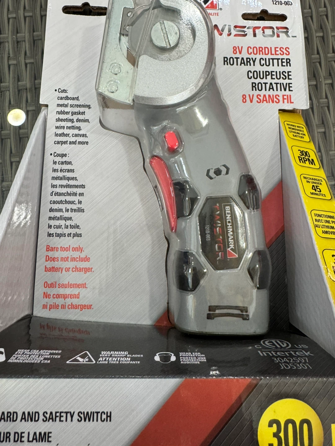 Benchmark Twistor 8V Cordless Rotary Cutter