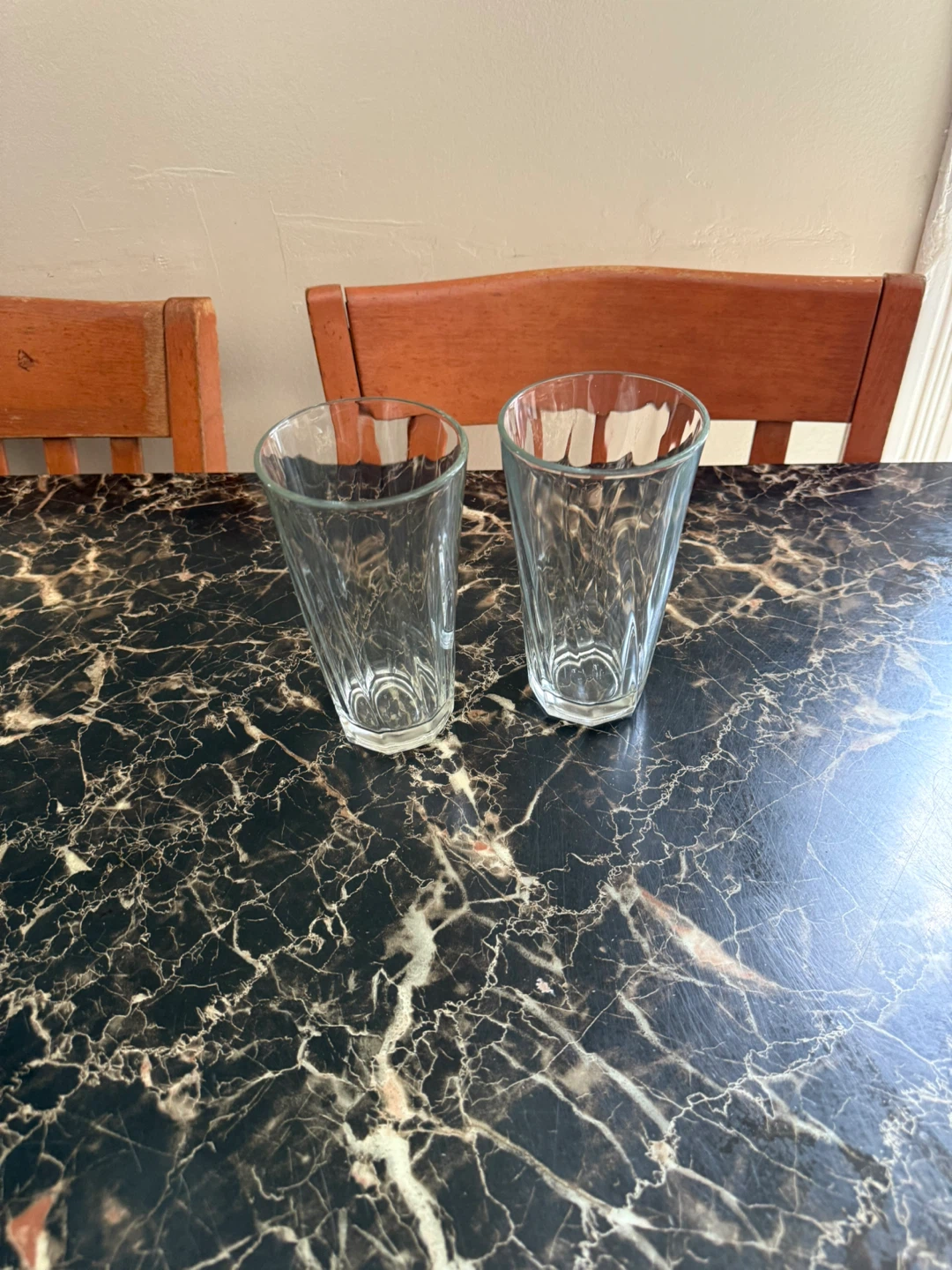 Set of 9 Clear Glass Tumblers