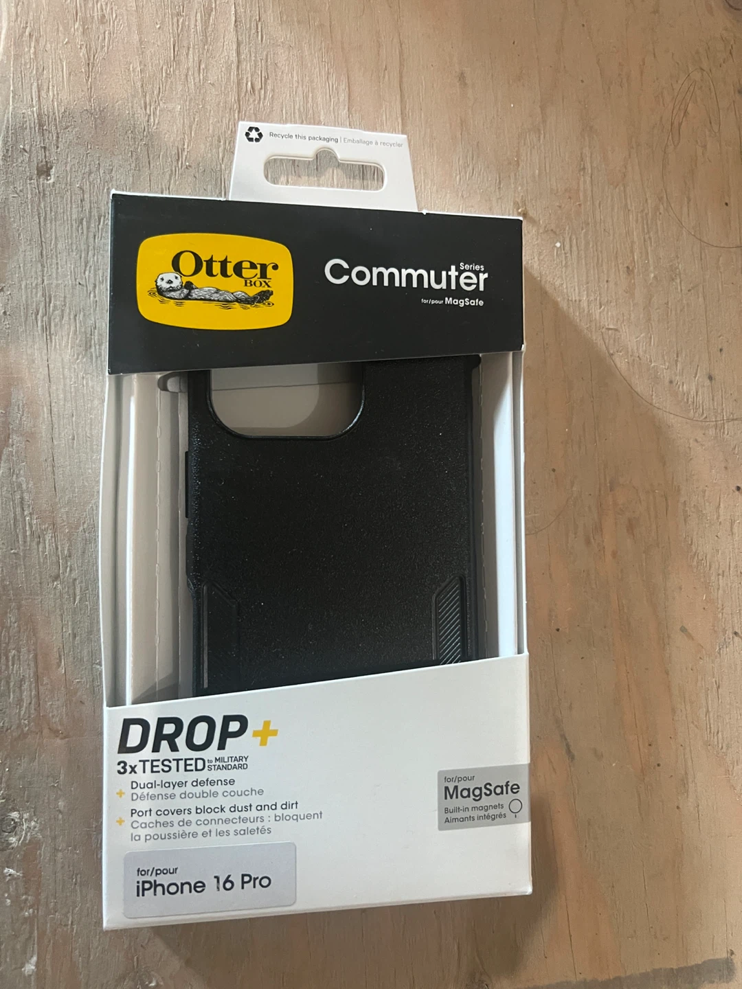 📱 Brand New Sealed iPhone 16 Pro OtterBox Commuter Case
