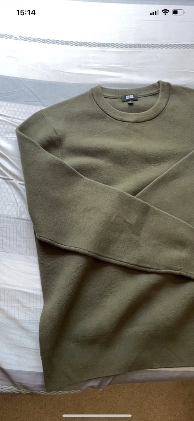 UNIQLO Crewneck Sweater - Olive Green - photo 2