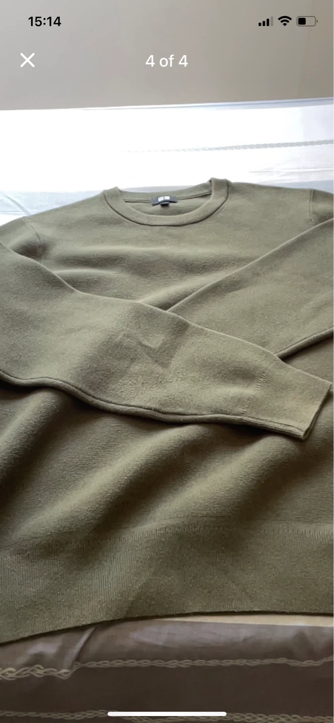 UNIQLO Crewneck Sweater - Olive Green - photo 4