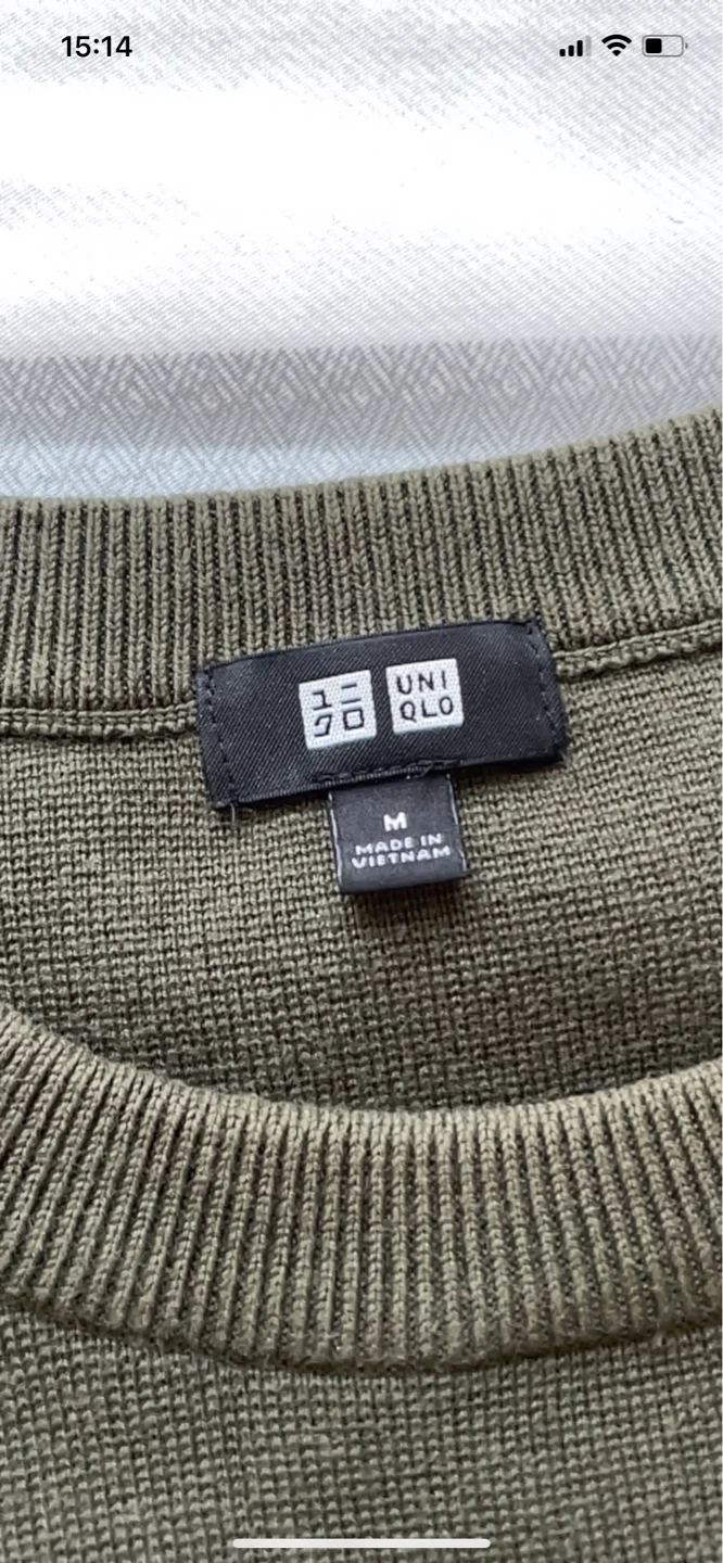 UNIQLO Crewneck Sweater - Olive Green - photo 3