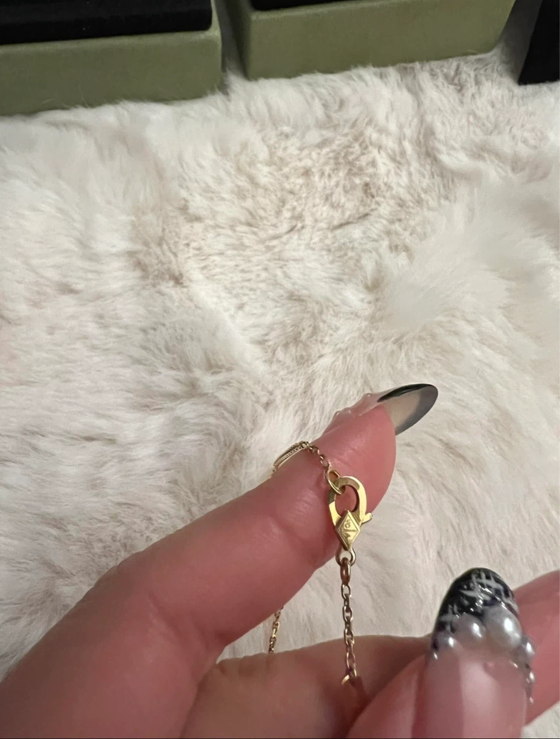 Van Cleef & Arpels Vintage Alhambra Pendant - Mother of Pearl - photo 4
