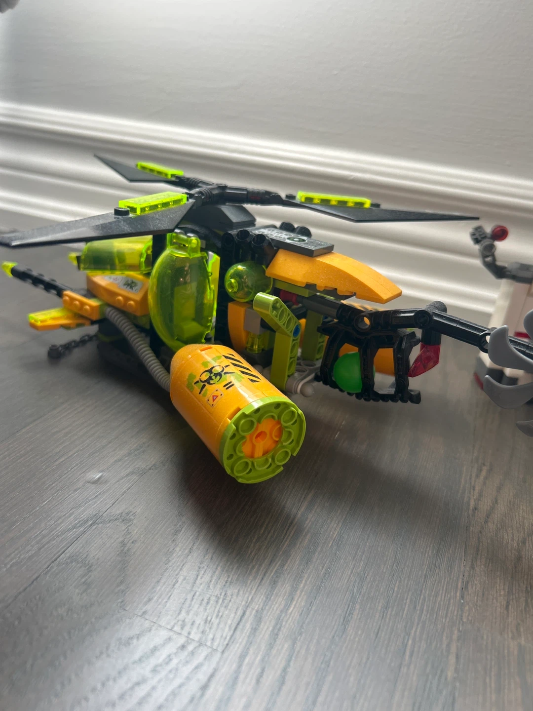 LEGO Ultra Agents Helicopter 70163 - photo 4
