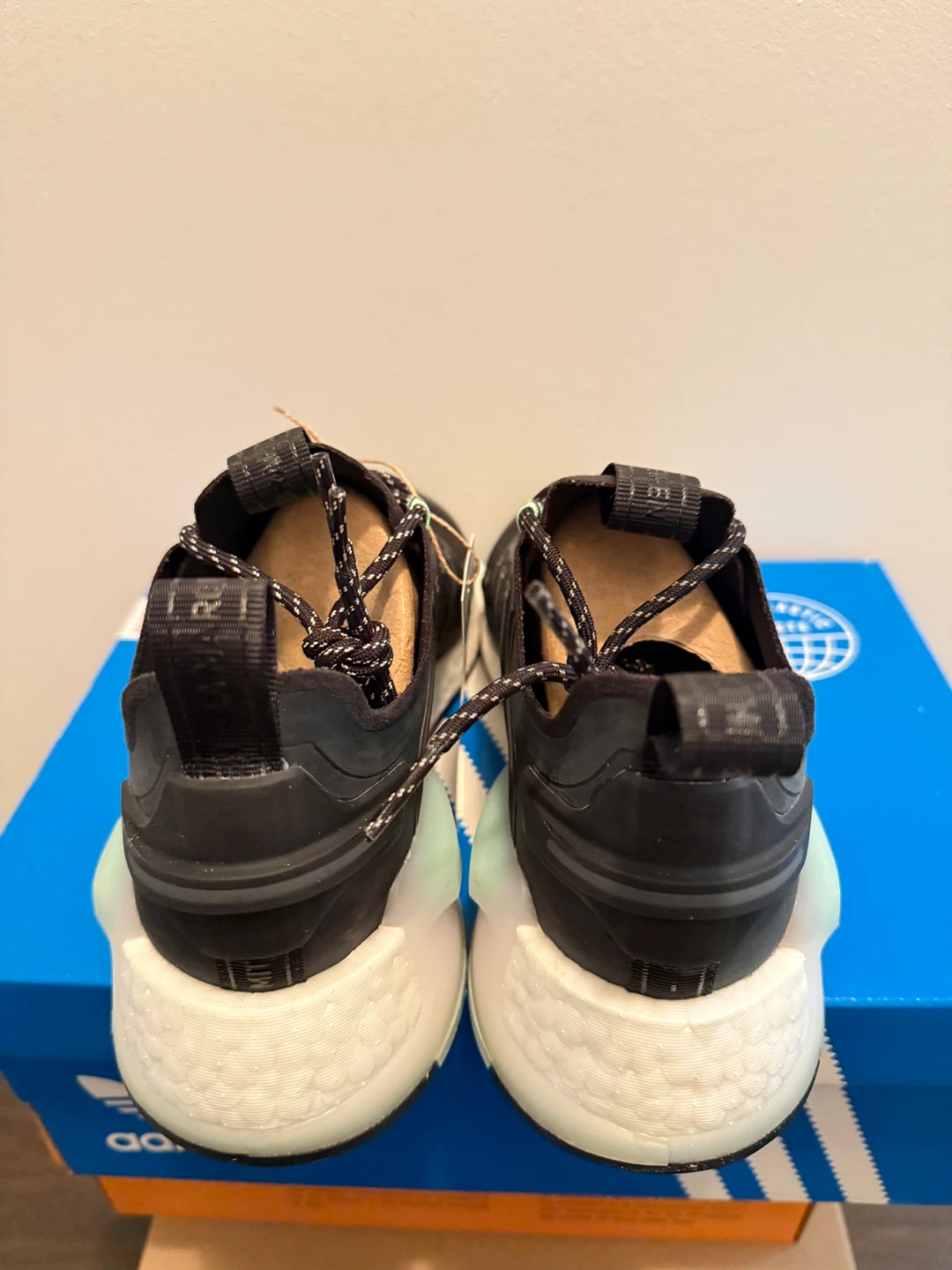 Adidas NMD V3 J Shoes - Black - photo 2