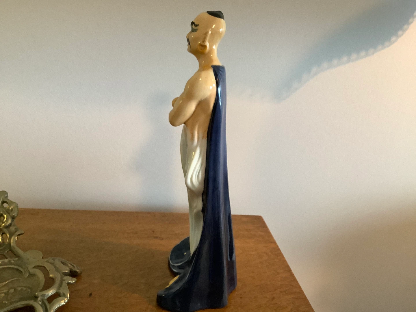 Royal Doulton’s Figurine “The Genie” - photo 5
