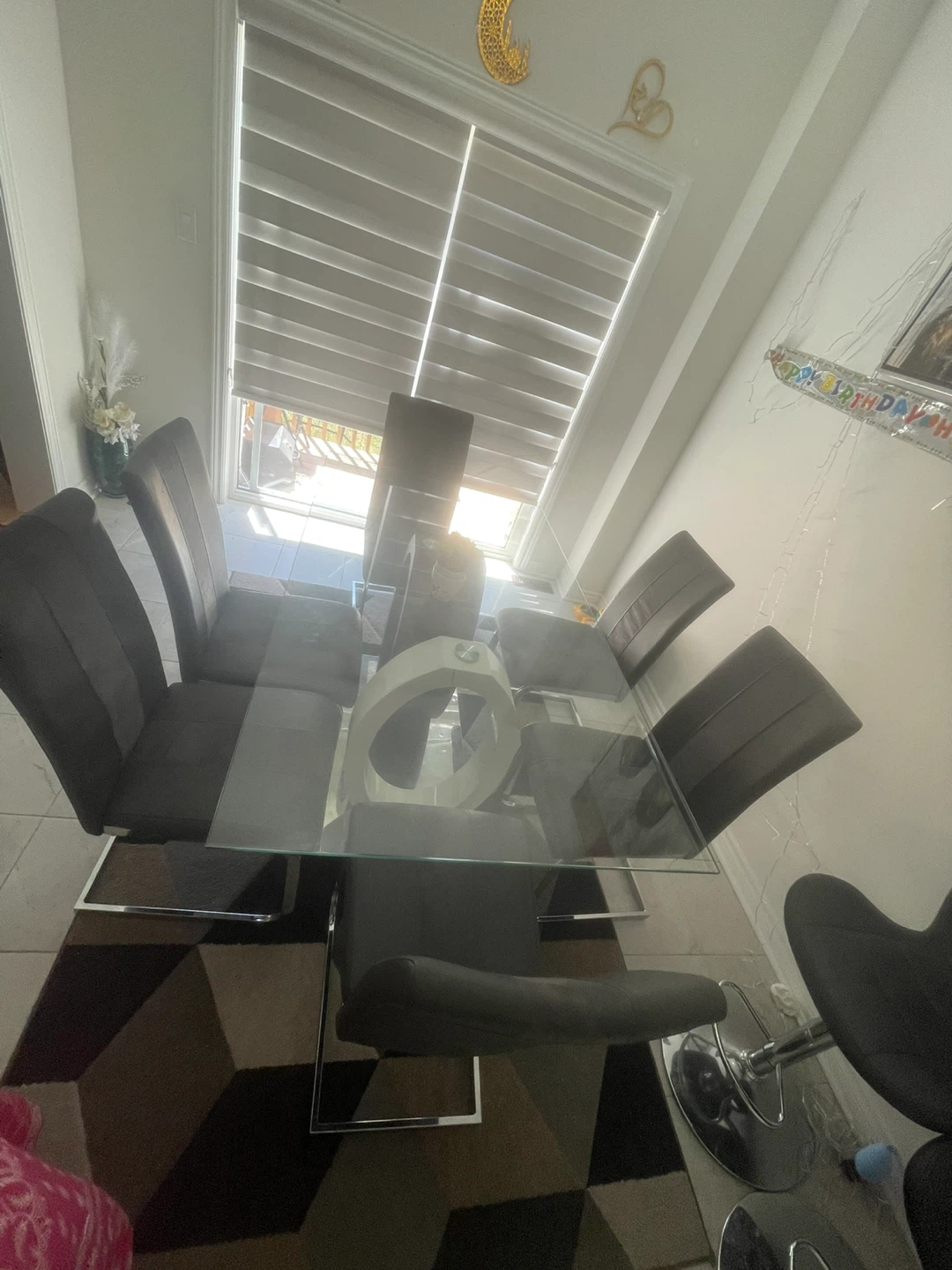Glass dining table with 6 chairs - photo 2