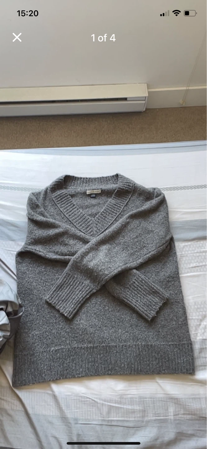 American Eagle Grey V-Neck Sweater