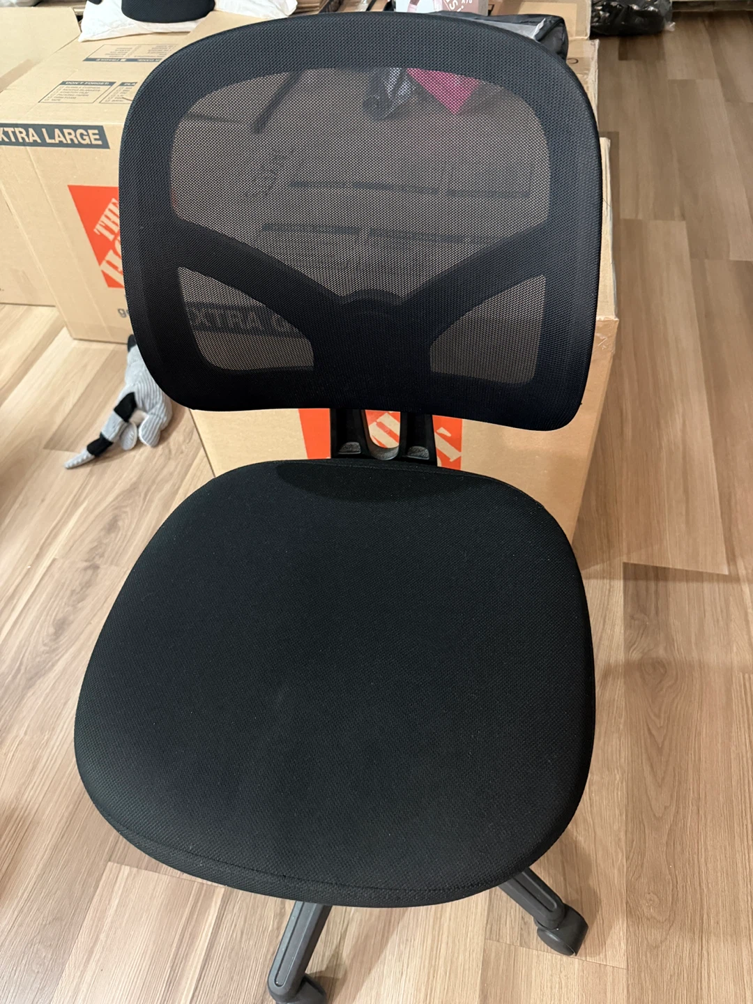 Black Mesh Back Office Chair - photo 2