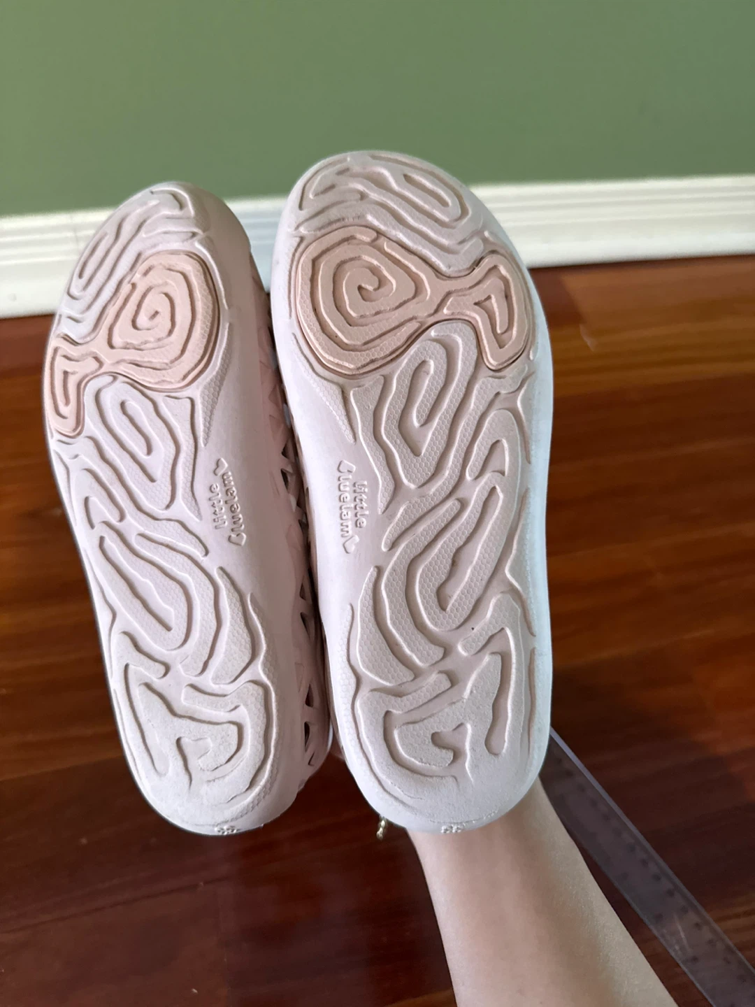 Little Bluelam Water Shoes Size 33 - photo 4