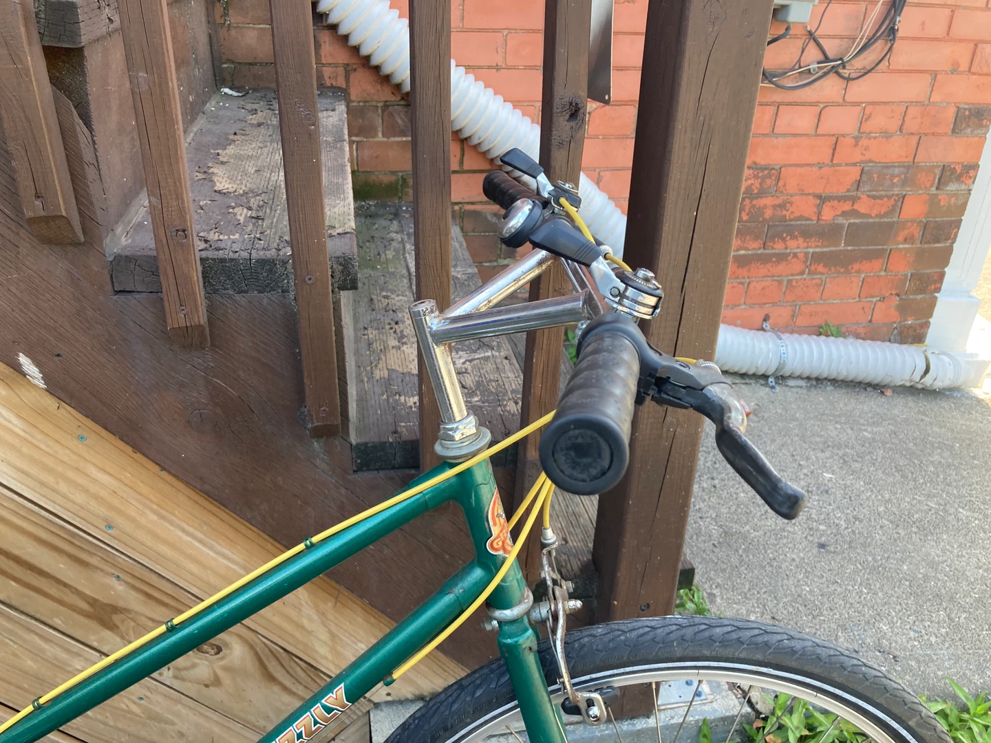 Green Grizzly Hybrid Bike 25” - photo 4