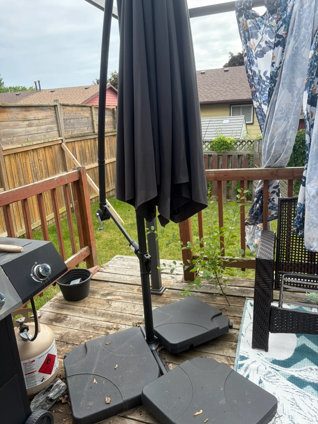 Cantilever Patio Umbrella