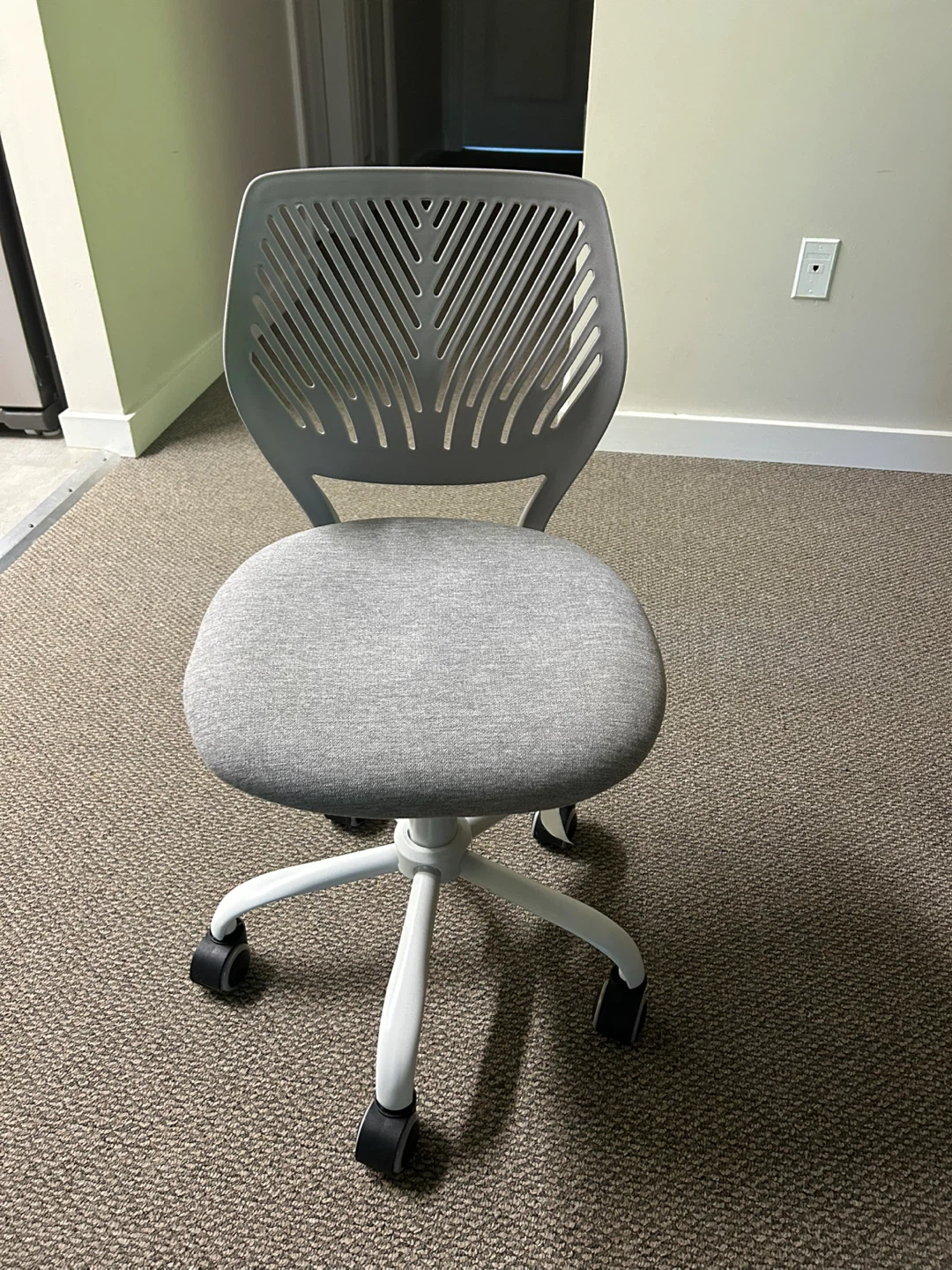 Office chair - photo 2