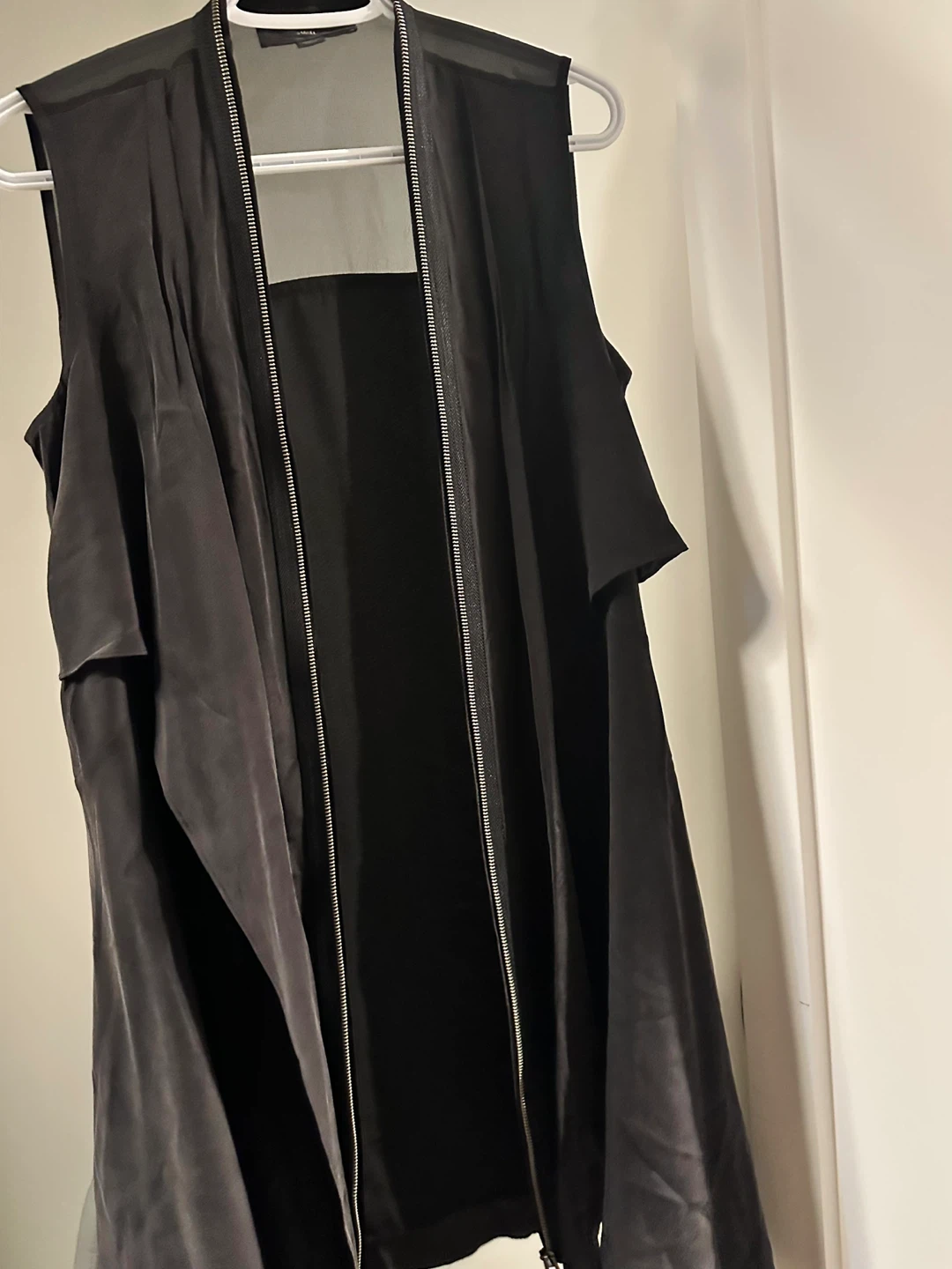 ALLSAINTS Black Silk Sleeveless Vest - Small
