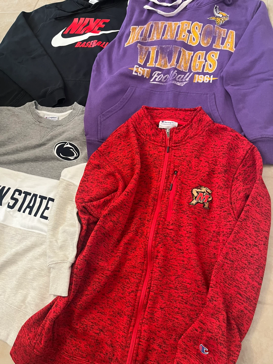 Bundle of 4 Hoodies & Sweatshirts for $40 - photo 4
