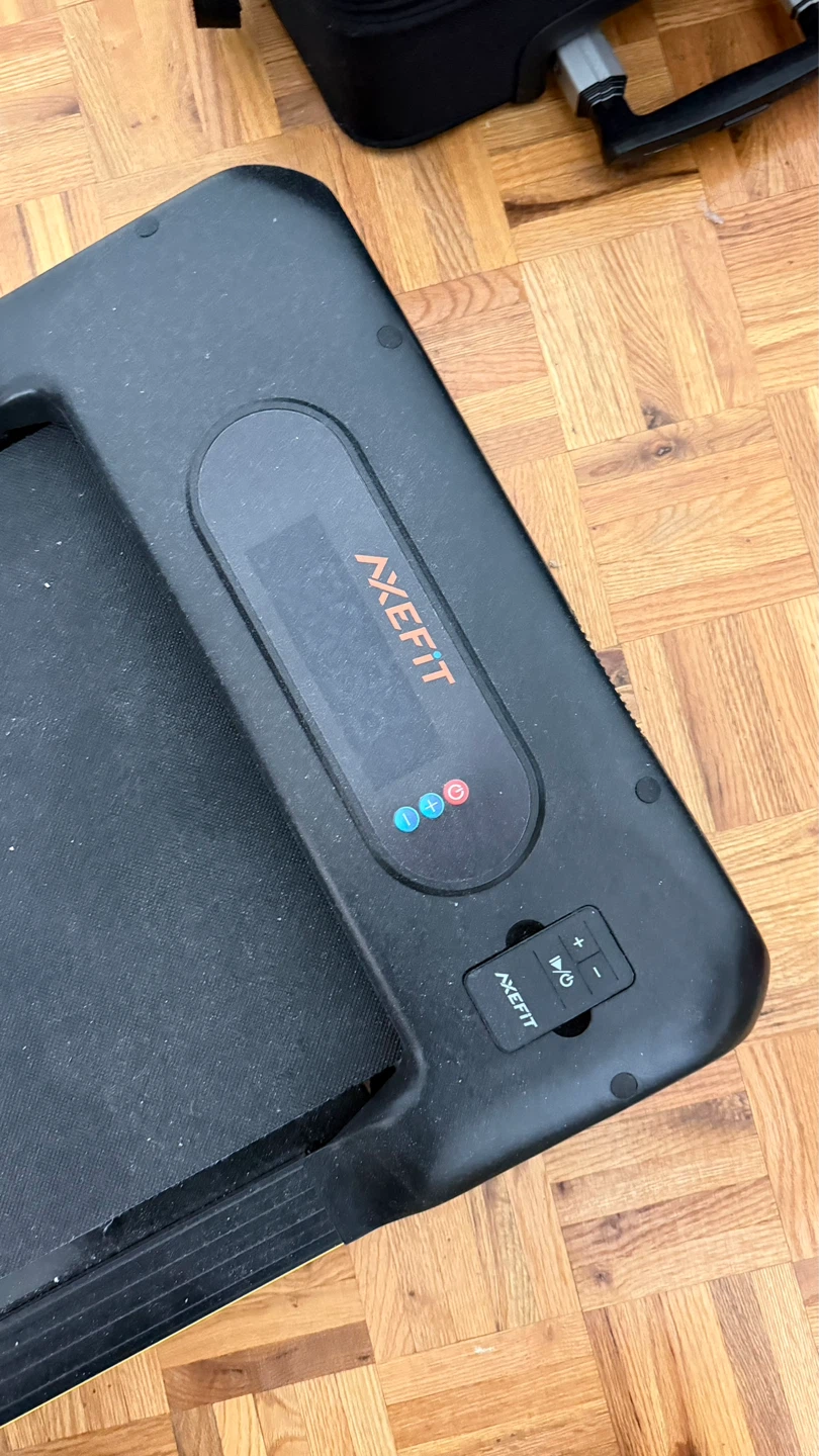 Treadmill - photo 2
