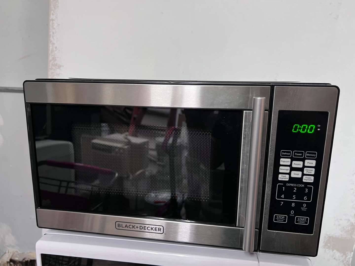 BLACK+DECKER Microwave Oven