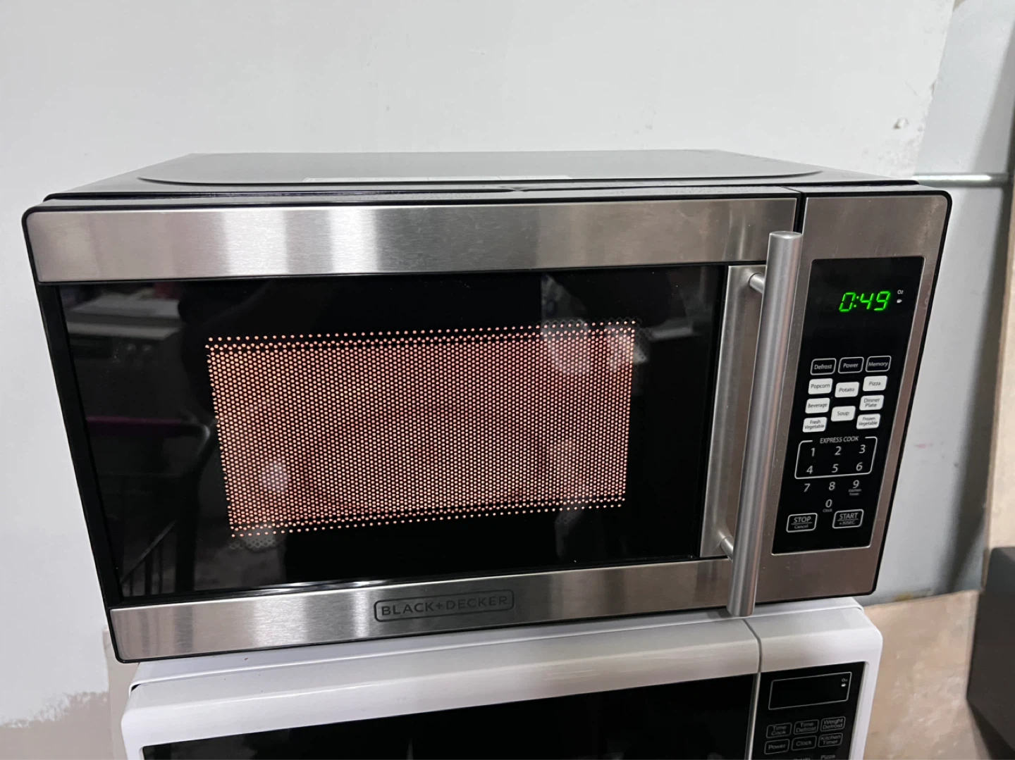 BLACK+DECKER Microwave Oven - photo 5
