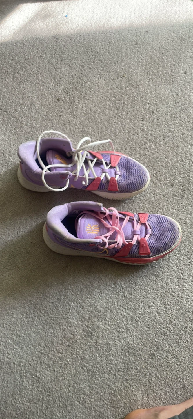 Nike Kyrie 7 daughters Basketball Shoes