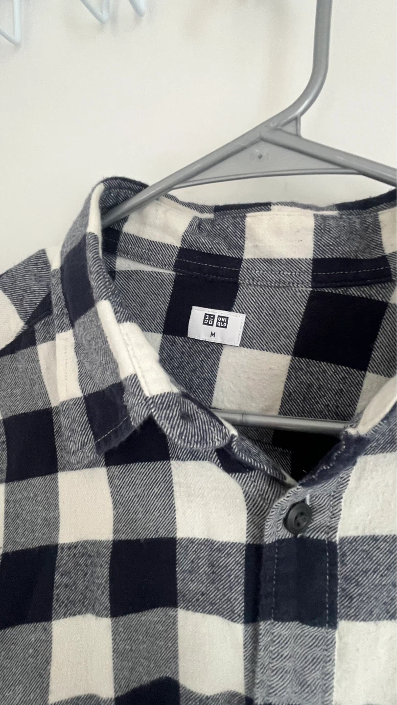 Uniqlo Plaid Flannel Shirt Size M - photo 2