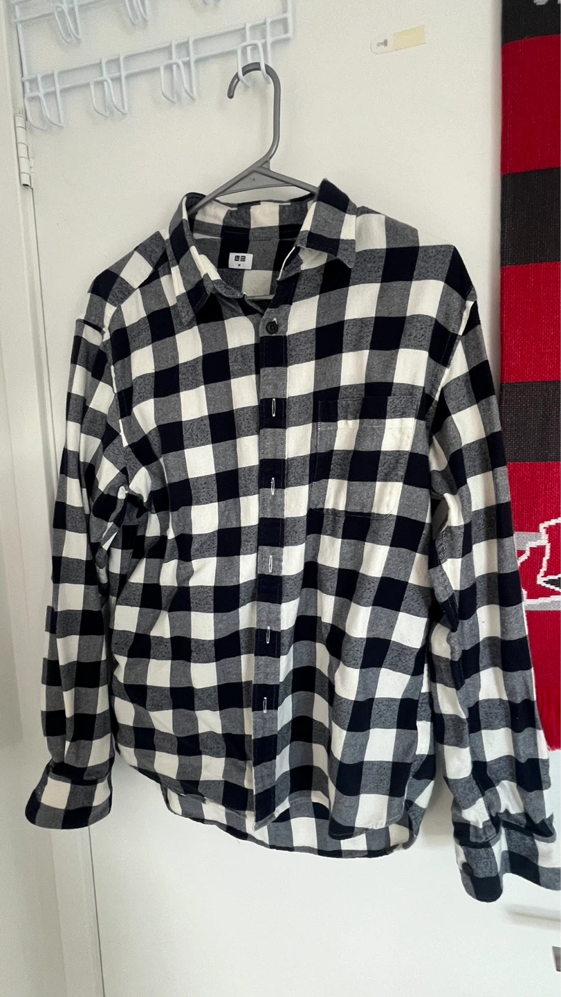Uniqlo Plaid Flannel Shirt Size M