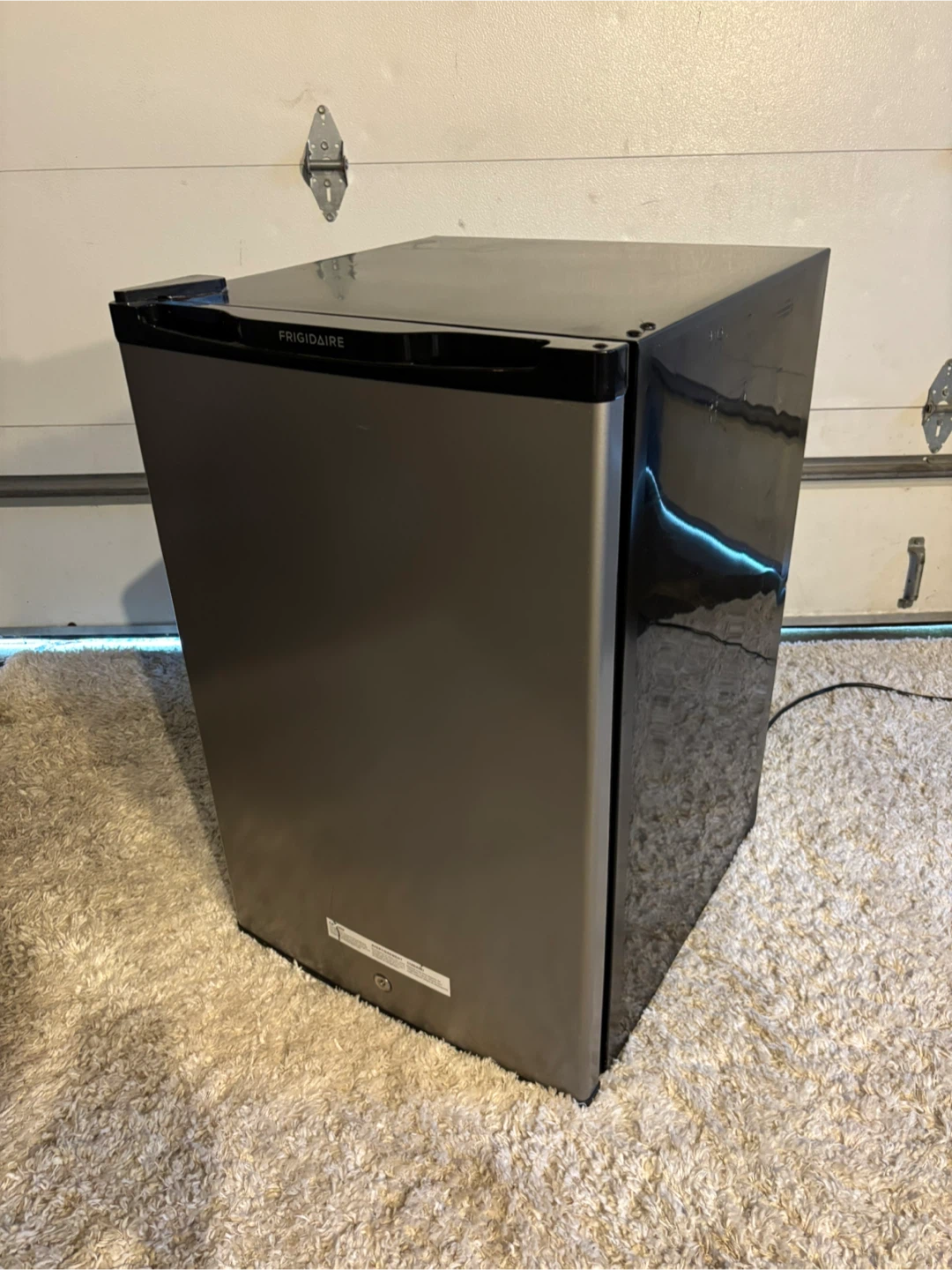 Frigidaire Mini Fridge - photo 2