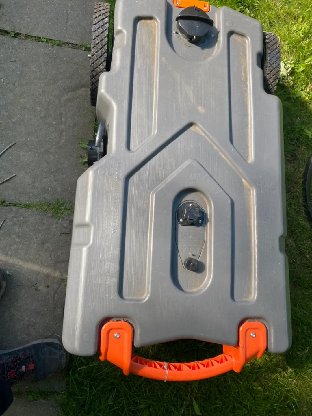 Camco Rhino 28-Gallon Portable RV Tote Tank