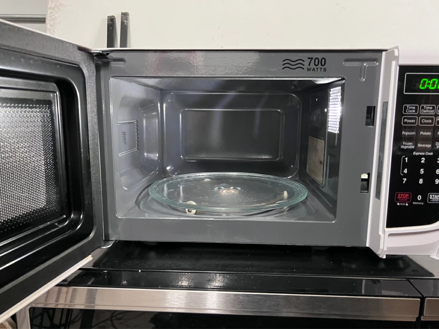 Farberware White Microwave Oven - photo 2