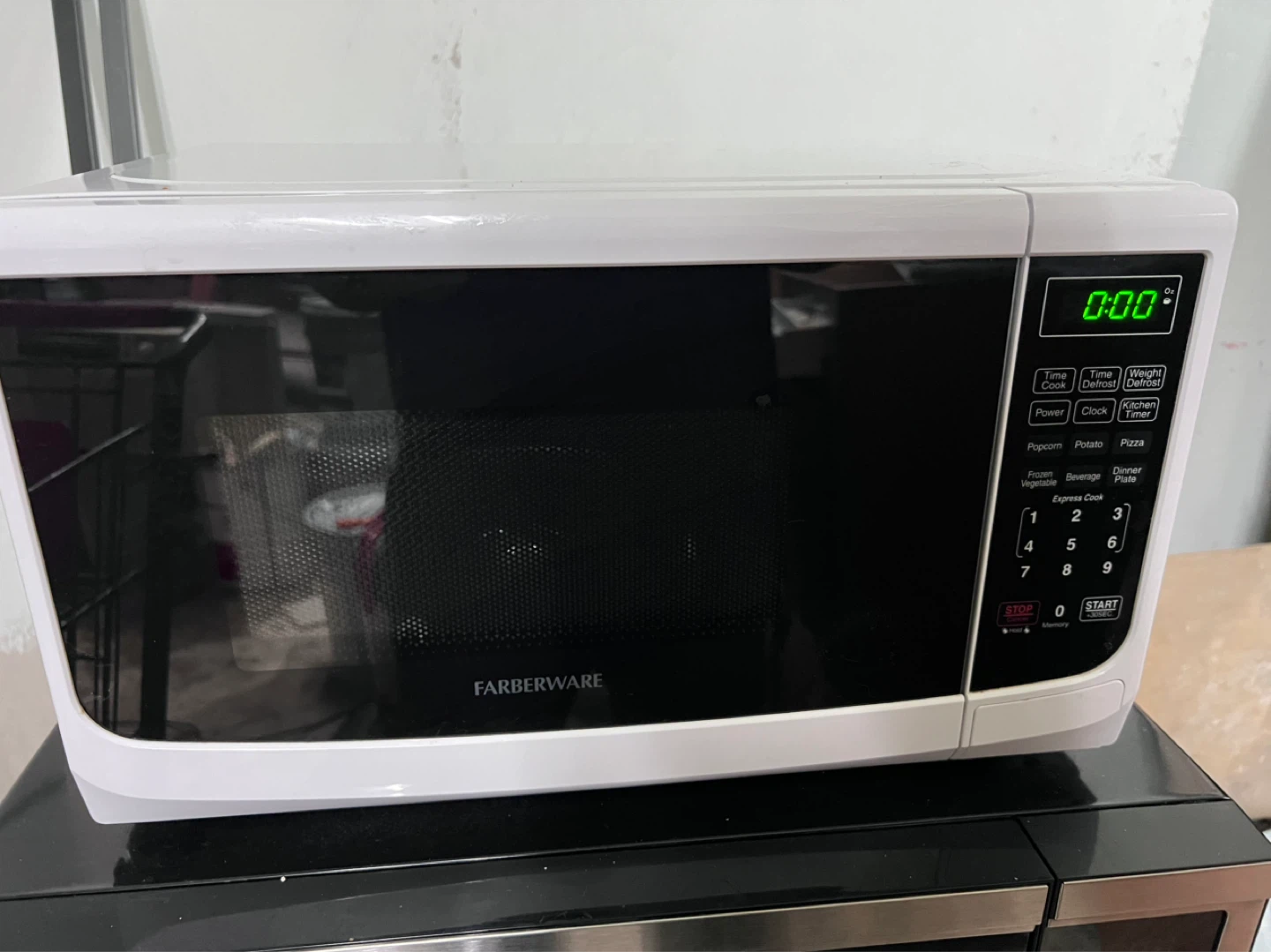 Farberware White Microwave Oven