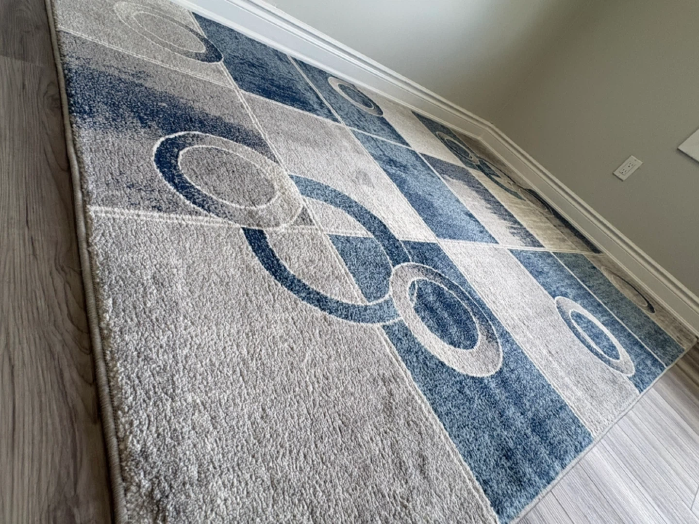 Modern Geometric Area Rug - Blue/Grey