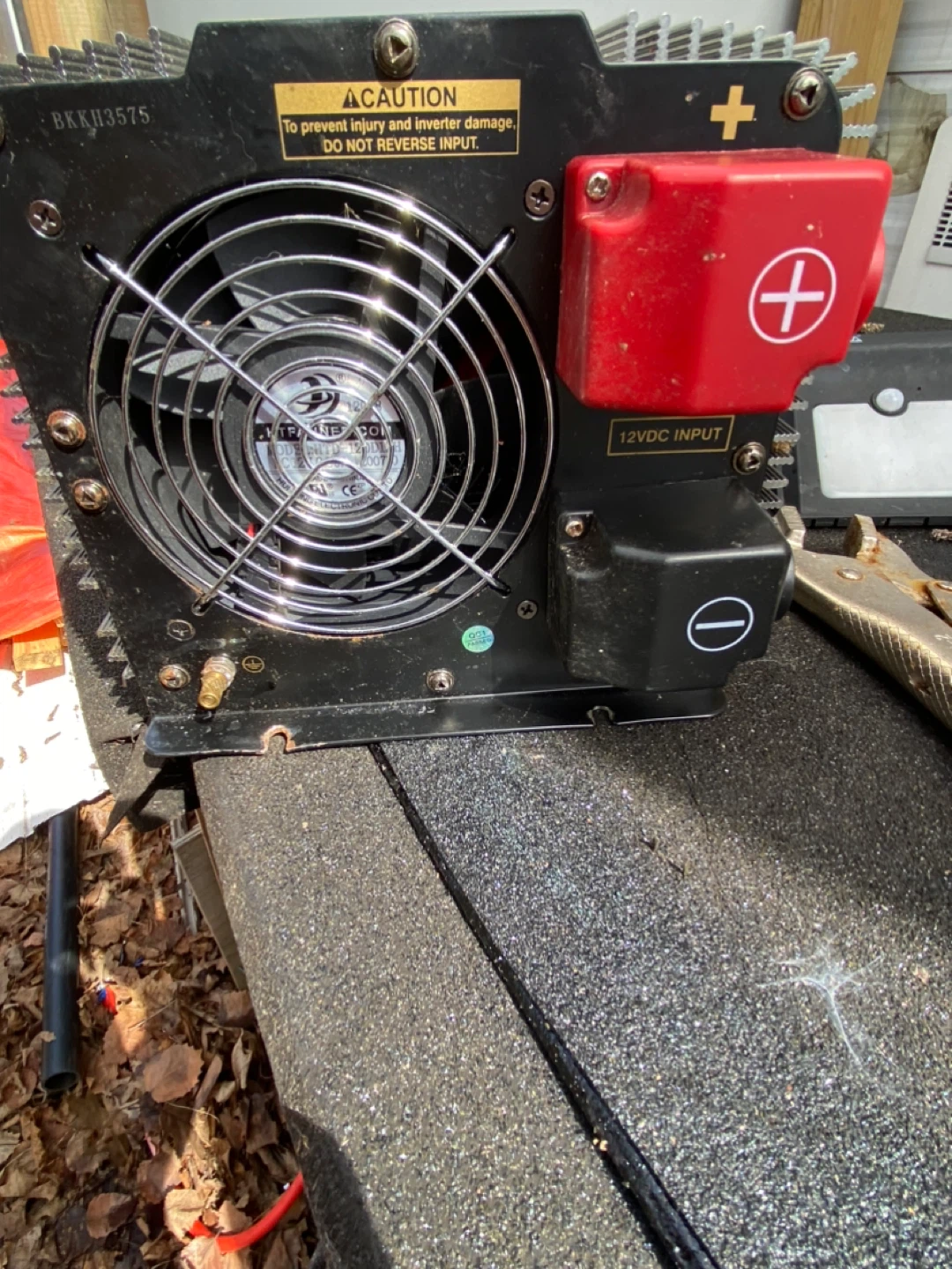 GIANDEL Pure Sine Wave Inverter 4000W Continuous Power - photo 3