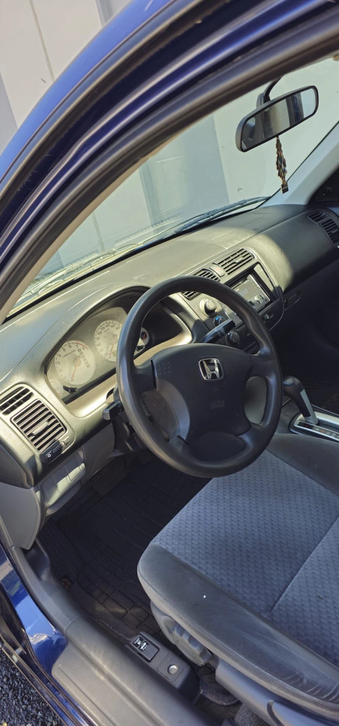 2004Honda Civic Sedan