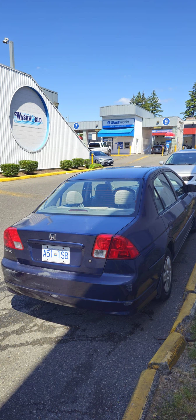 2004Honda Civic Sedan - photo 2