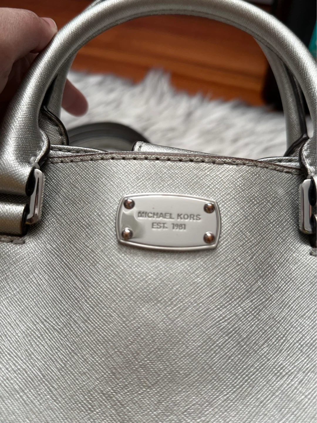 Michael Kors Silver Handbag with Strap - photo 3