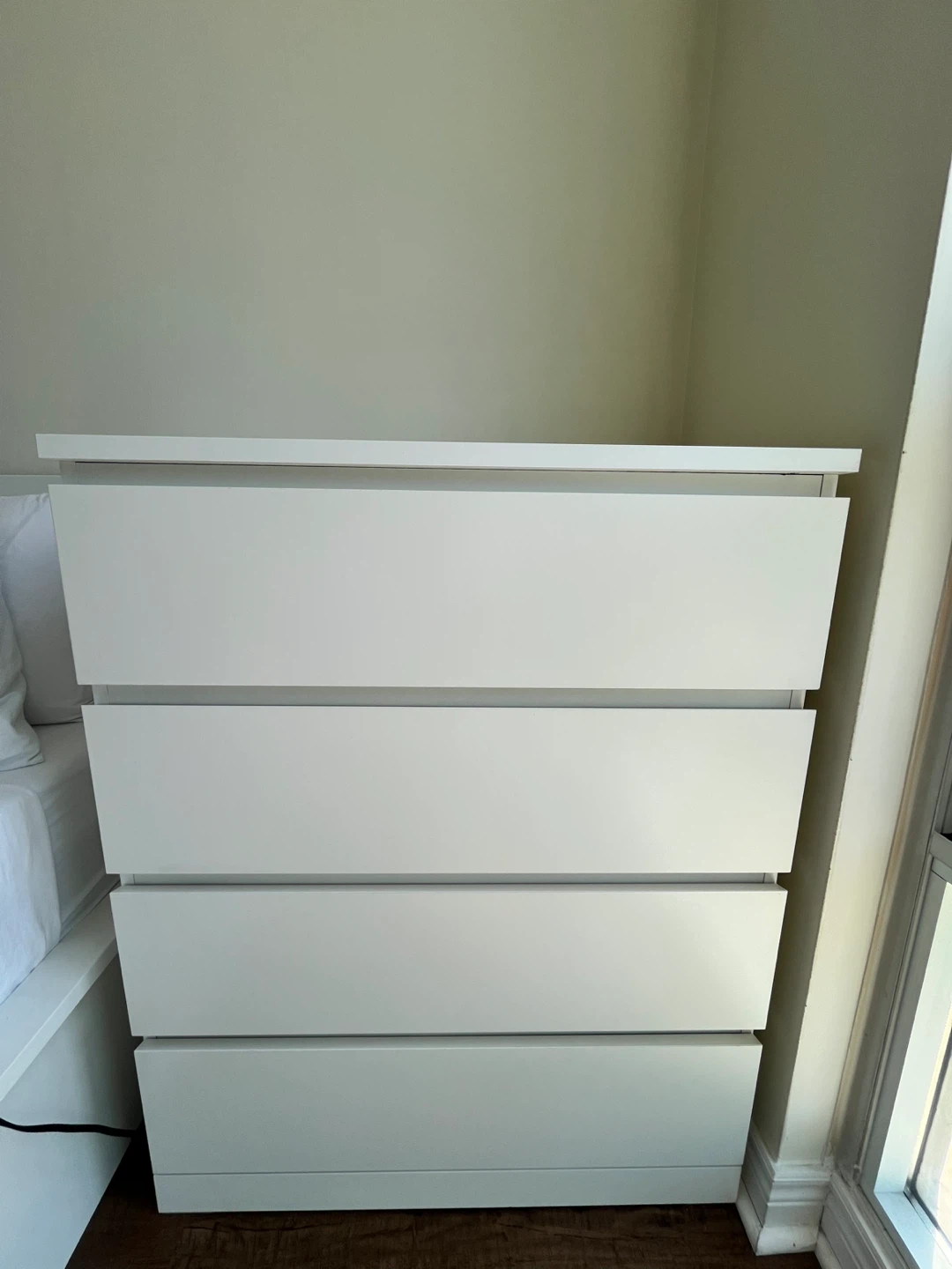 IKEA Malm 4-Drawer Dresser - White