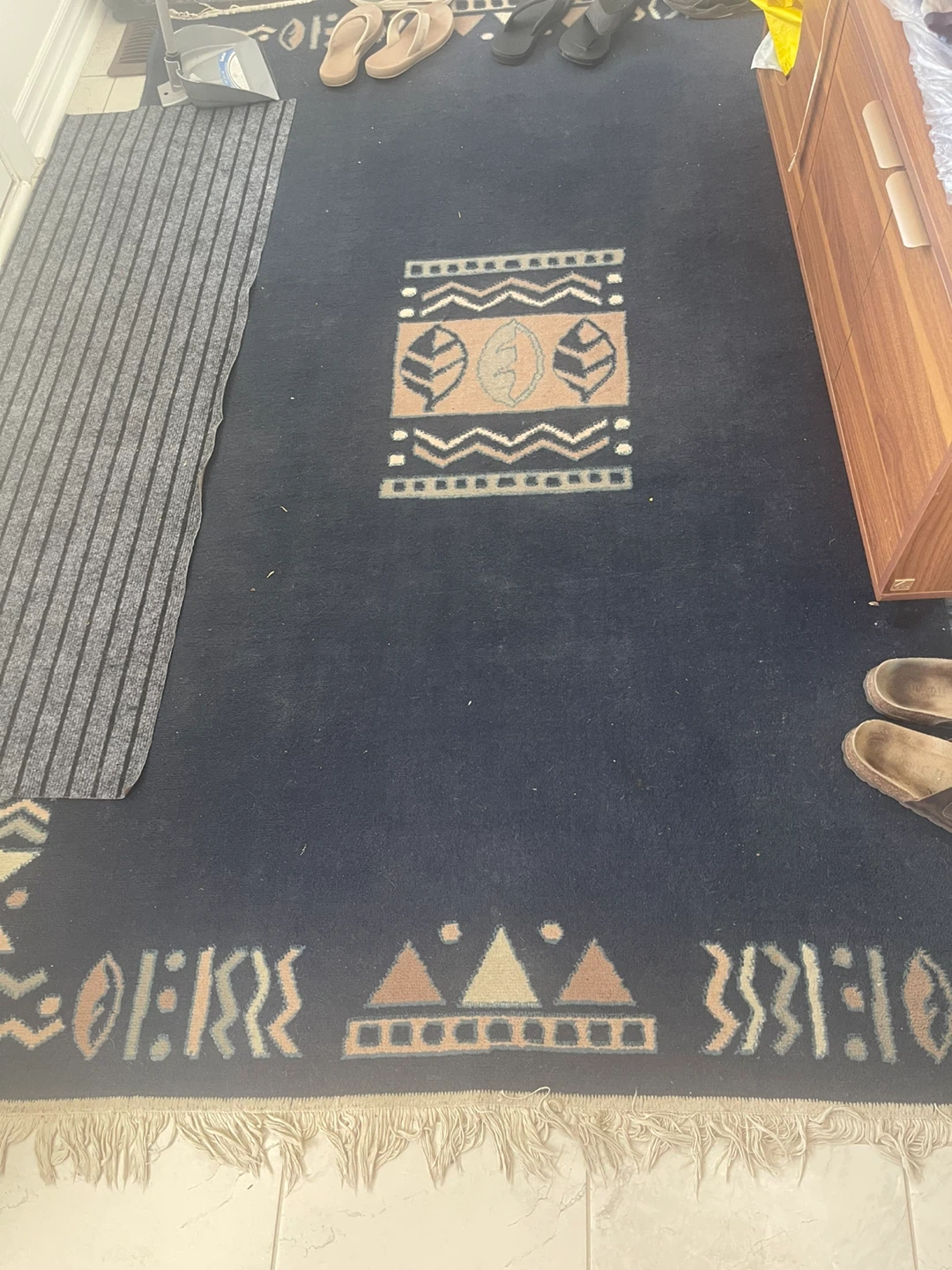 Area Rugs - photo 3