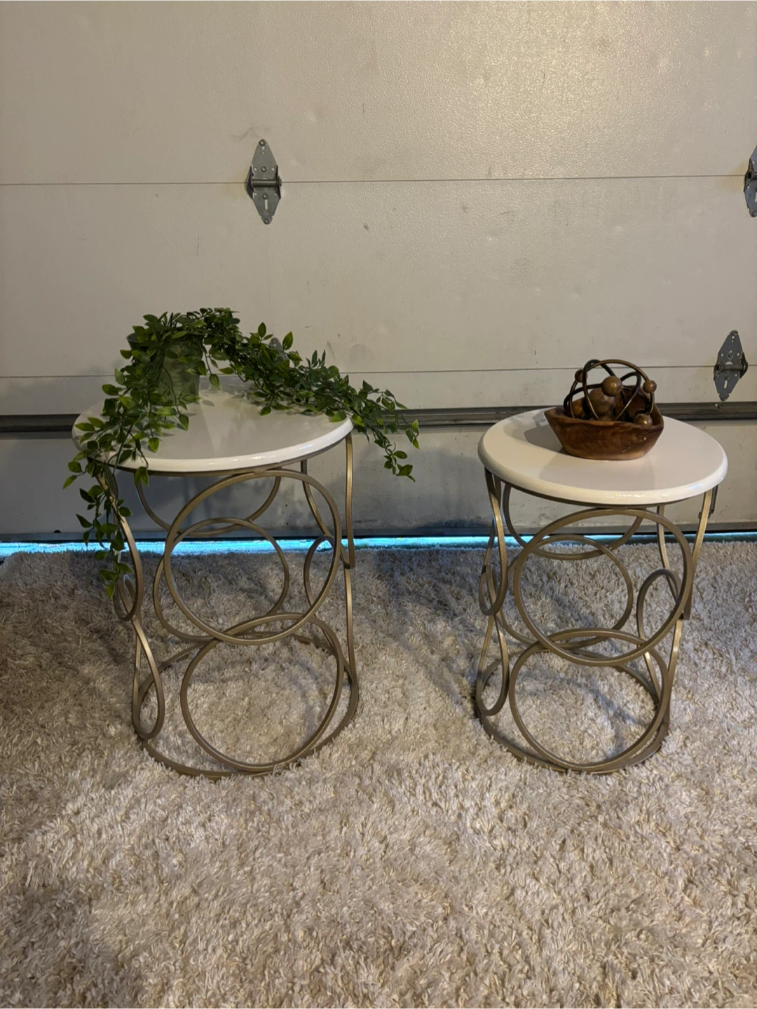 Set of 2 Round Accent Tables