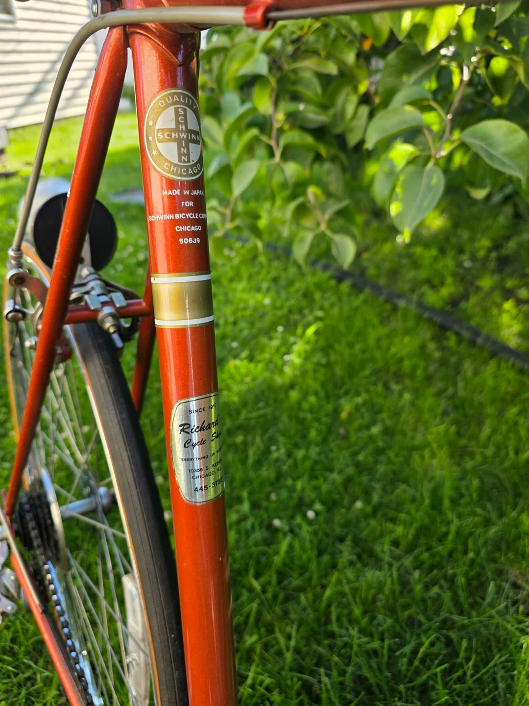 schwinn Le Tour Tourist road bike.Rear tire has slow leak, - photo 4