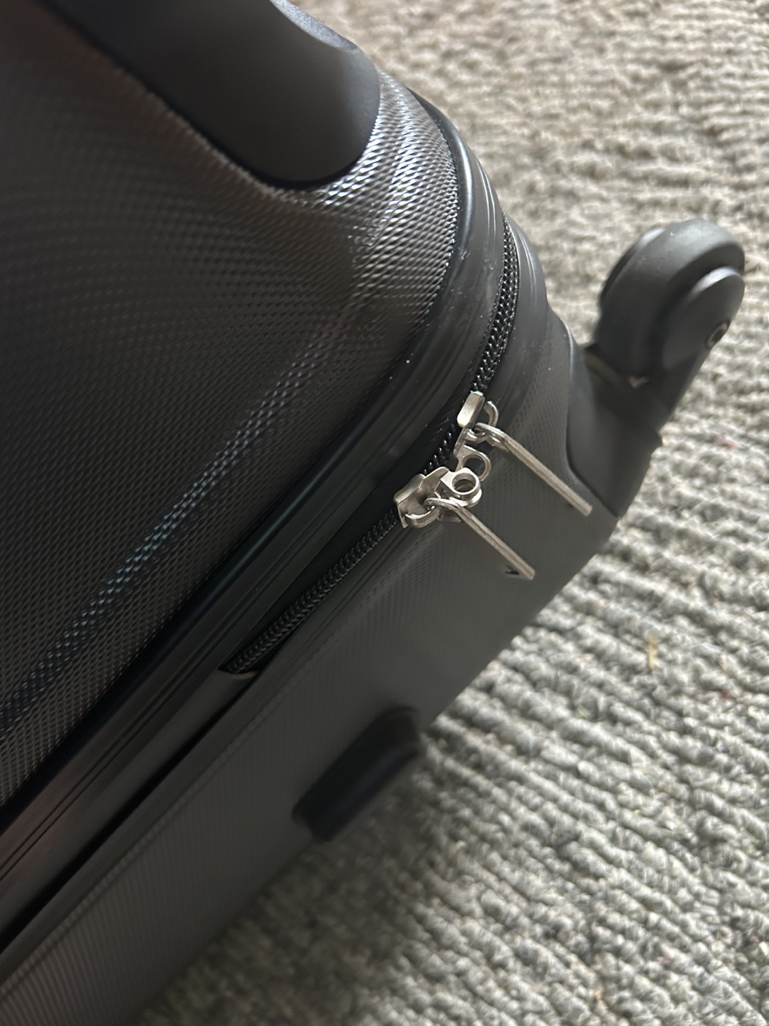 JETSTREAM Hardside Spinner Luggage - photo 5