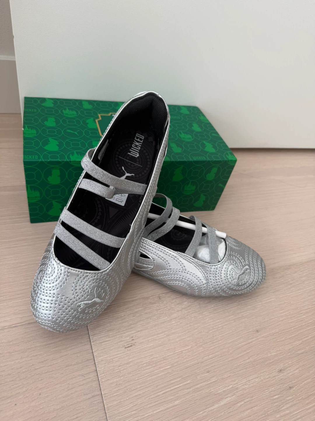 Puma Wicked Speedcat Ballet Shoes - Silver/Grey - Size 6.5