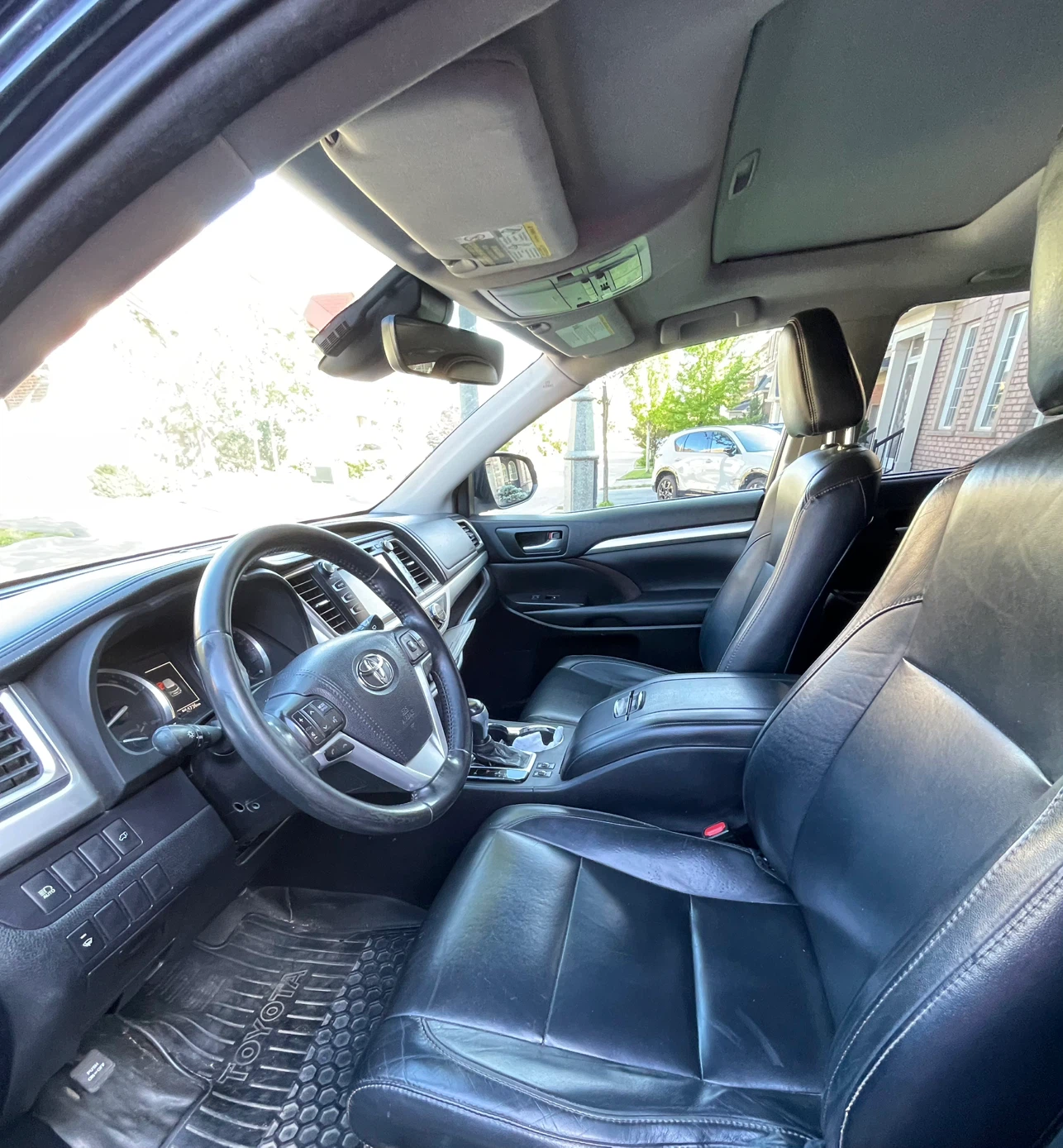 2018 Toyota Highlander Hybrid XLE - photo 2