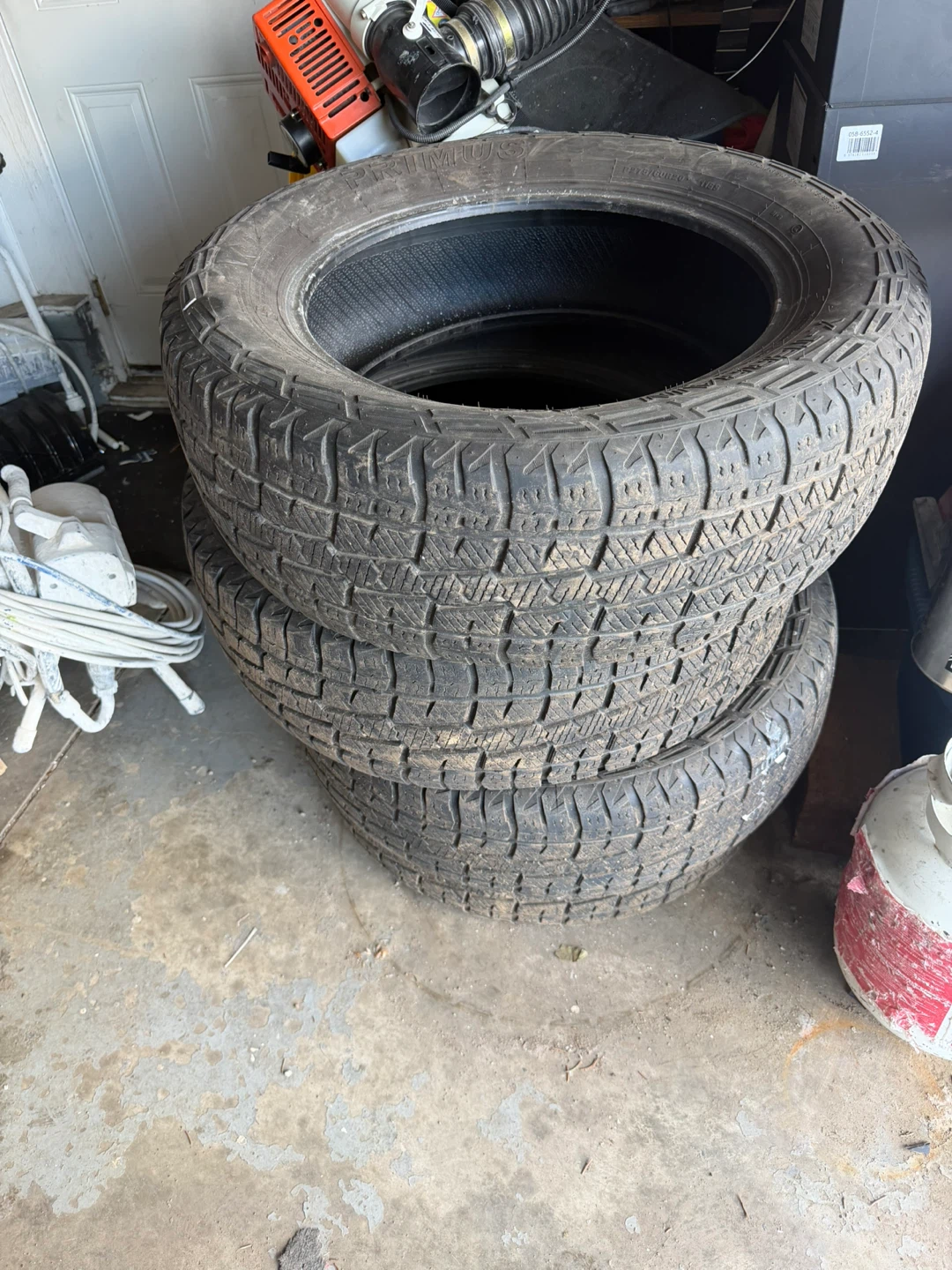 Ram 1500 full tire set 275/60R20 - photo 3