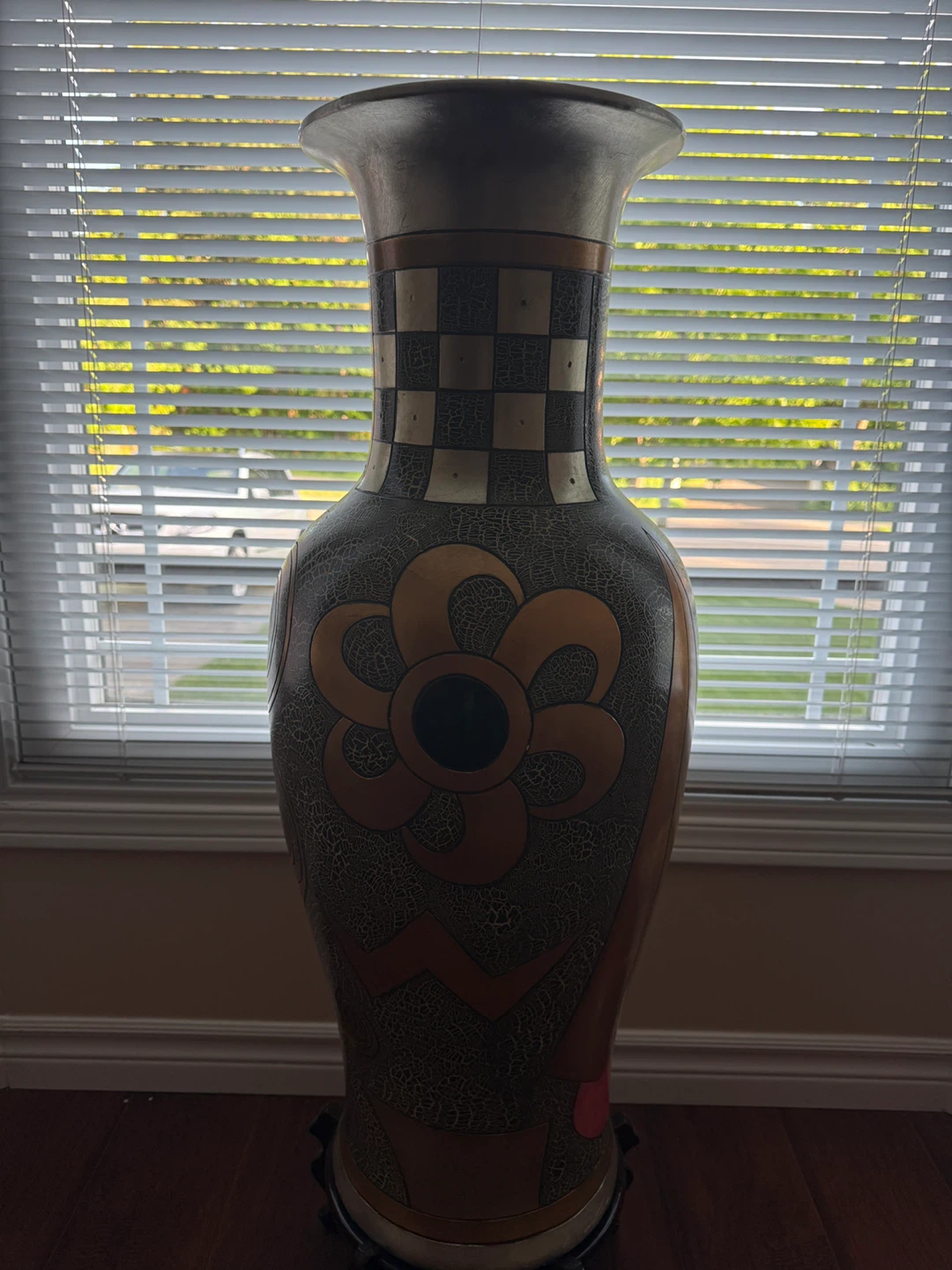 Decorative Floor Vase - photo 3