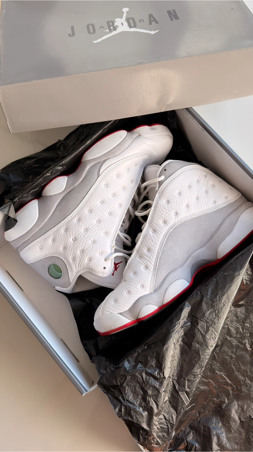 Air Jordan 13 Retro Wolf Grey Size 10 – 8/10 Condition